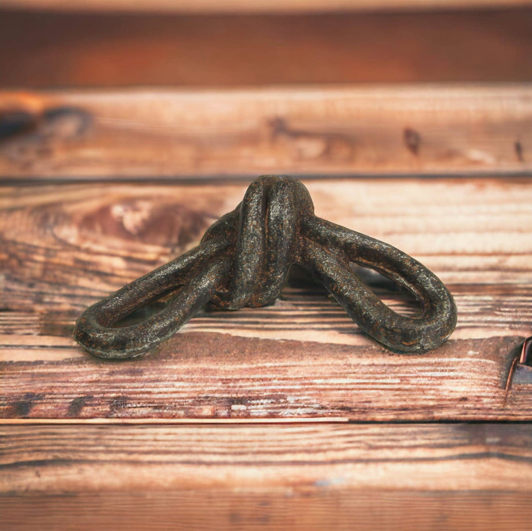 Cast Iron Knot Decor