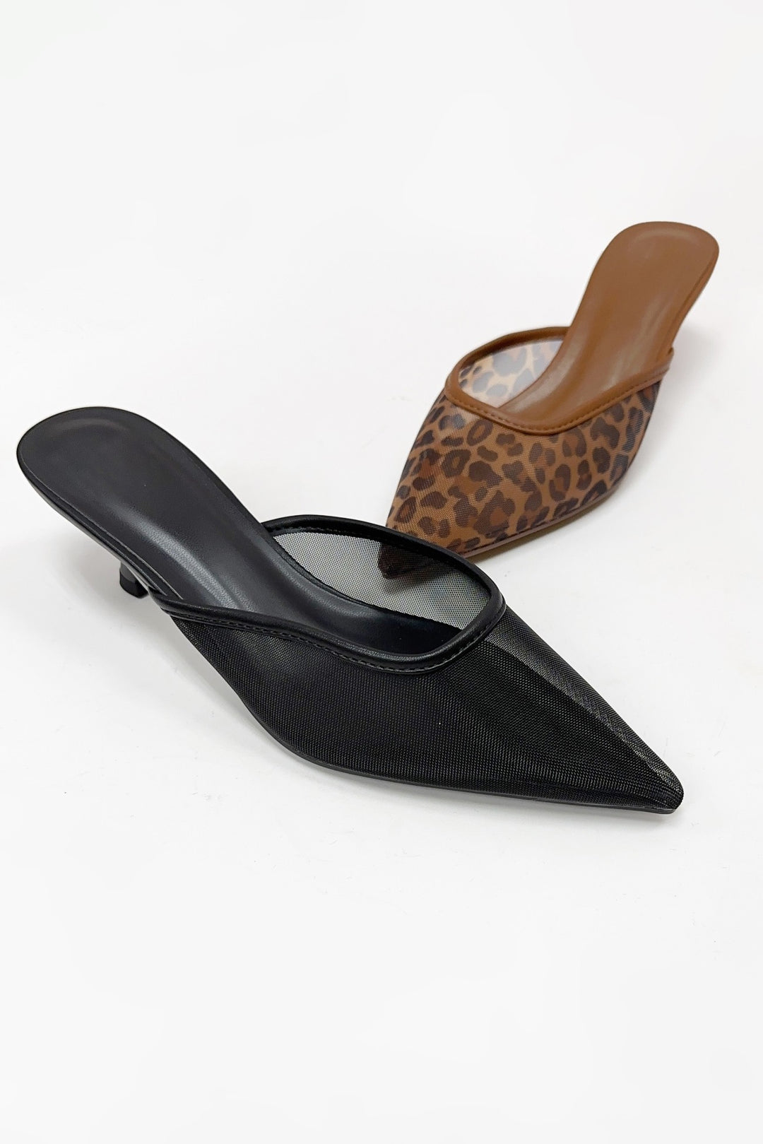 BLACK MESH POINTED MULE HEEL
