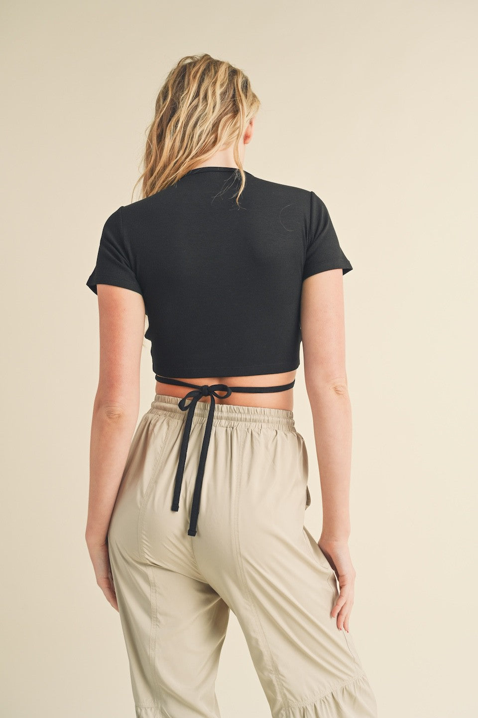 Ribbed Keyhole Top