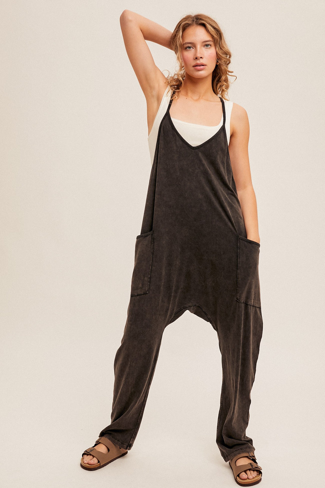 SNOW WASHED  V-NECK CAMI JUMPSUIT