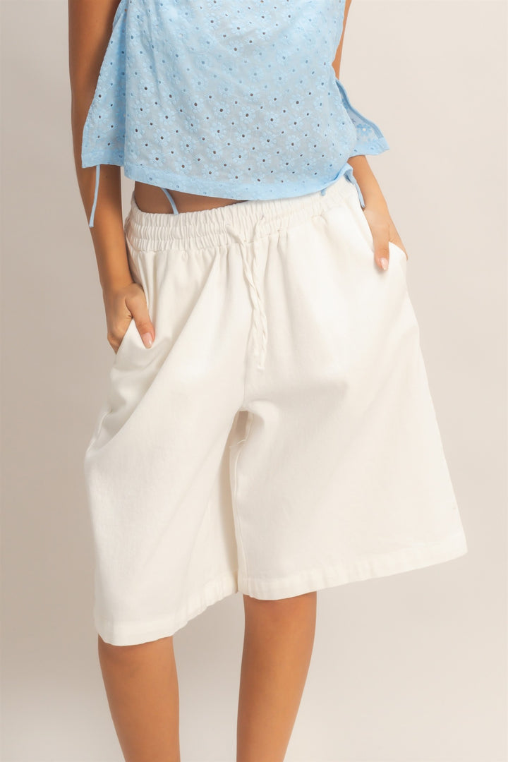 Elastic Waistband Shorts
