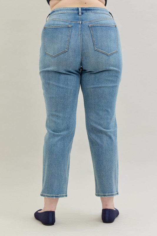 Curvy High Waist Straight Fit