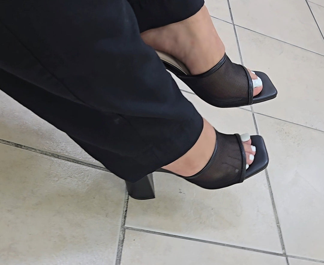 Chicago Square Toe Heel