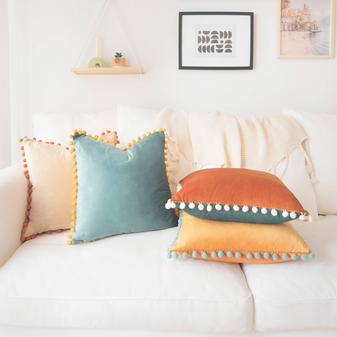 Colibri Pillow