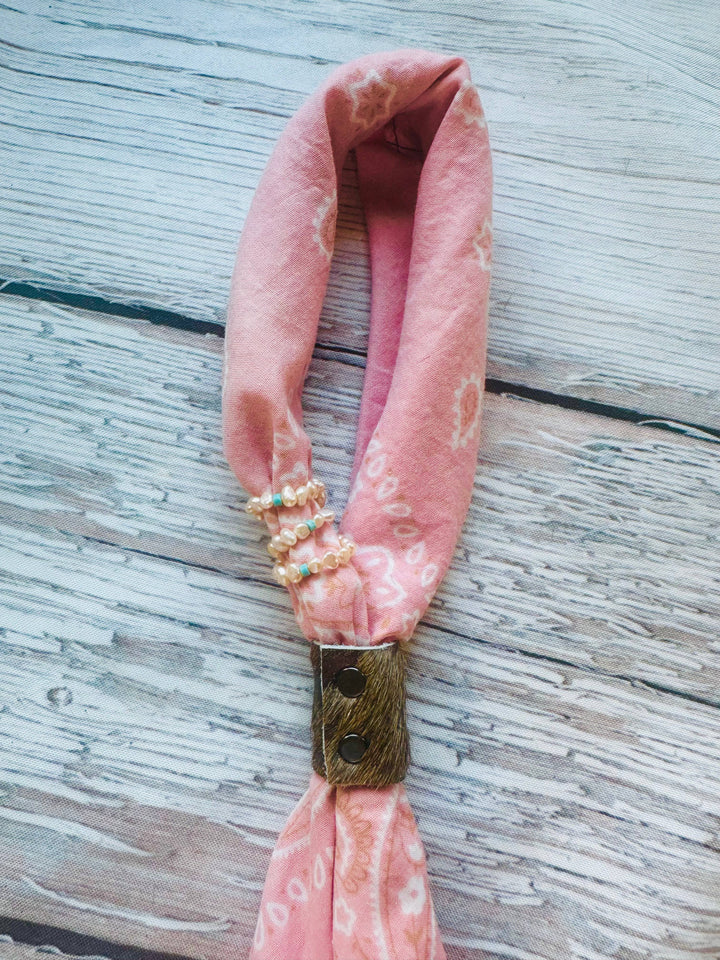 Bandana Stretch Charms