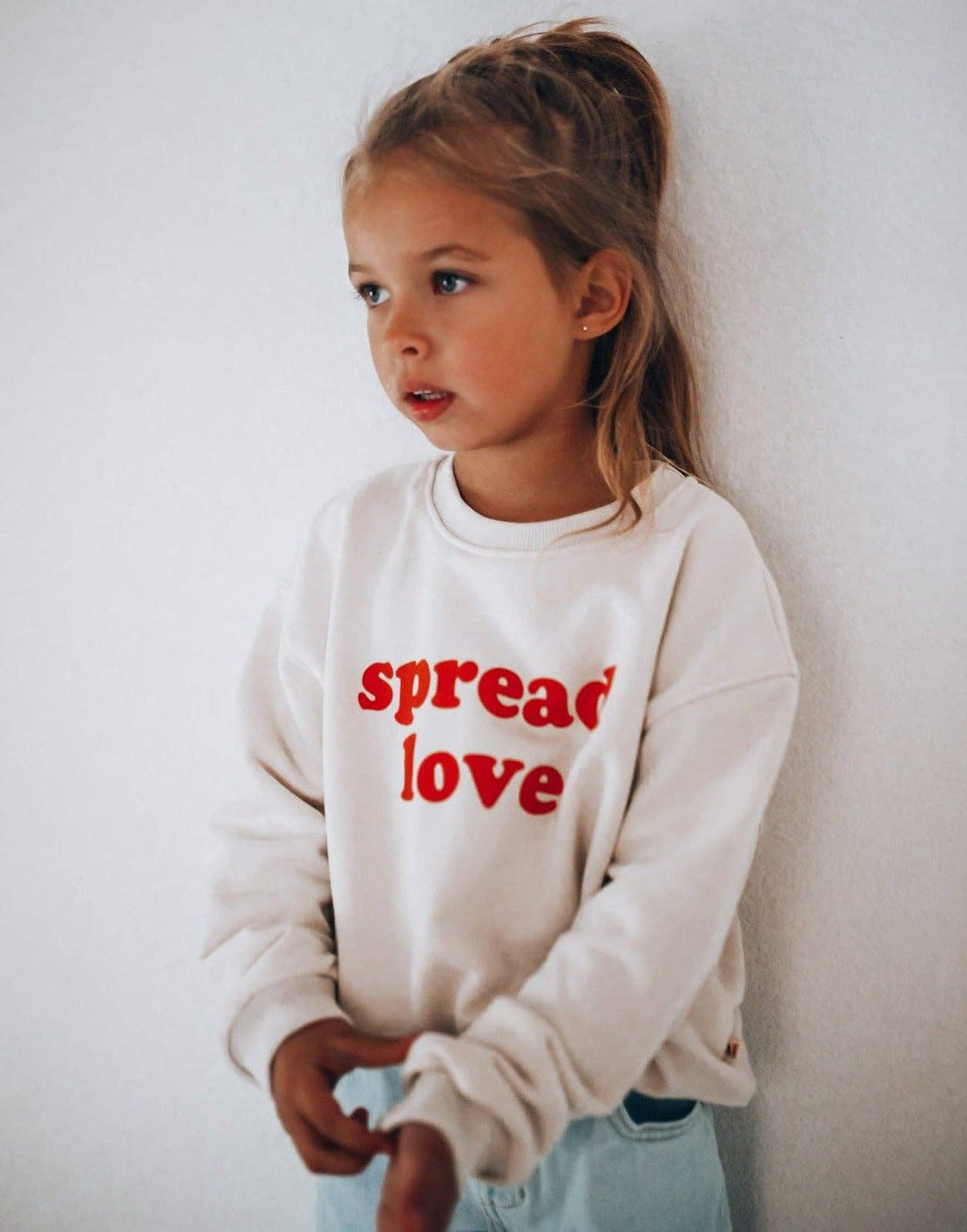 Spread Love pullover