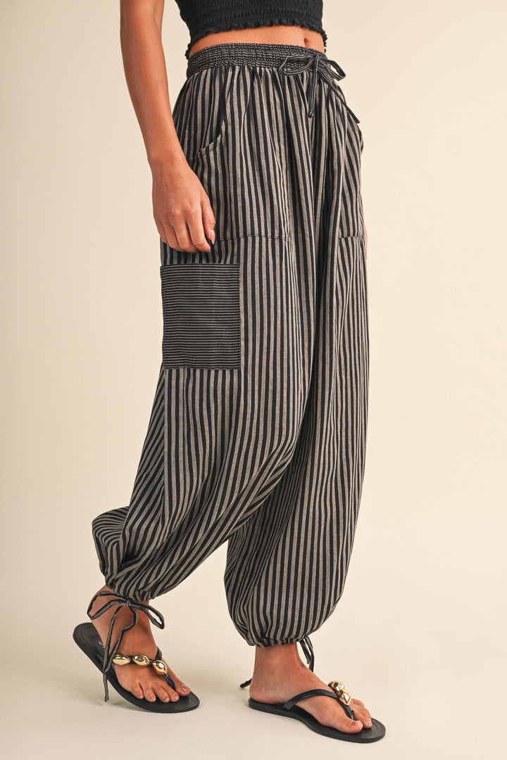 STRIPED DOUBLE GAUZE BALLOON PANTS