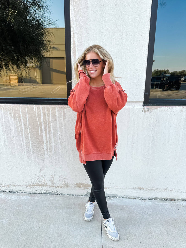 CLASSIC CREW PULLOVER