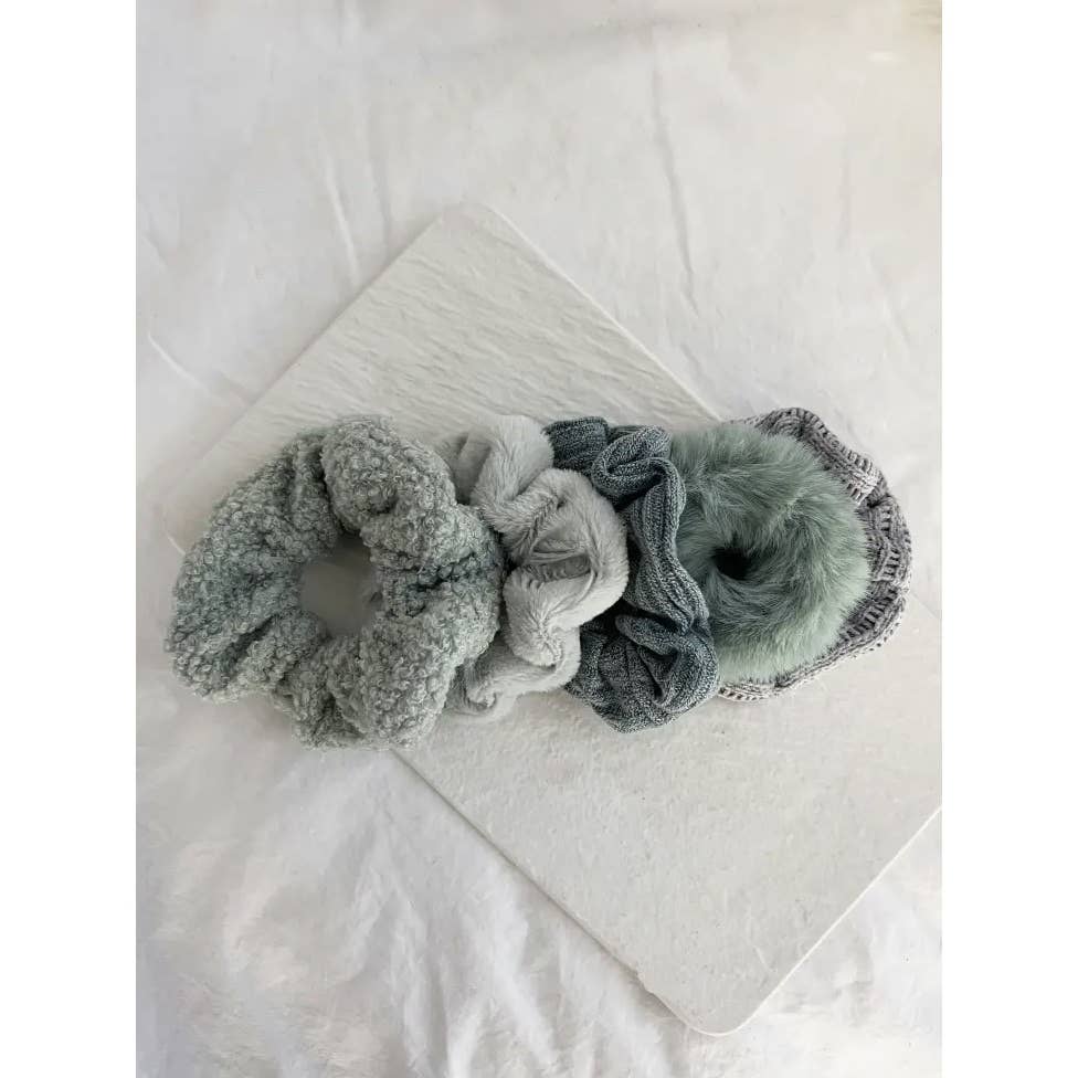 VELVET SOFT SCRUNCHIES SET