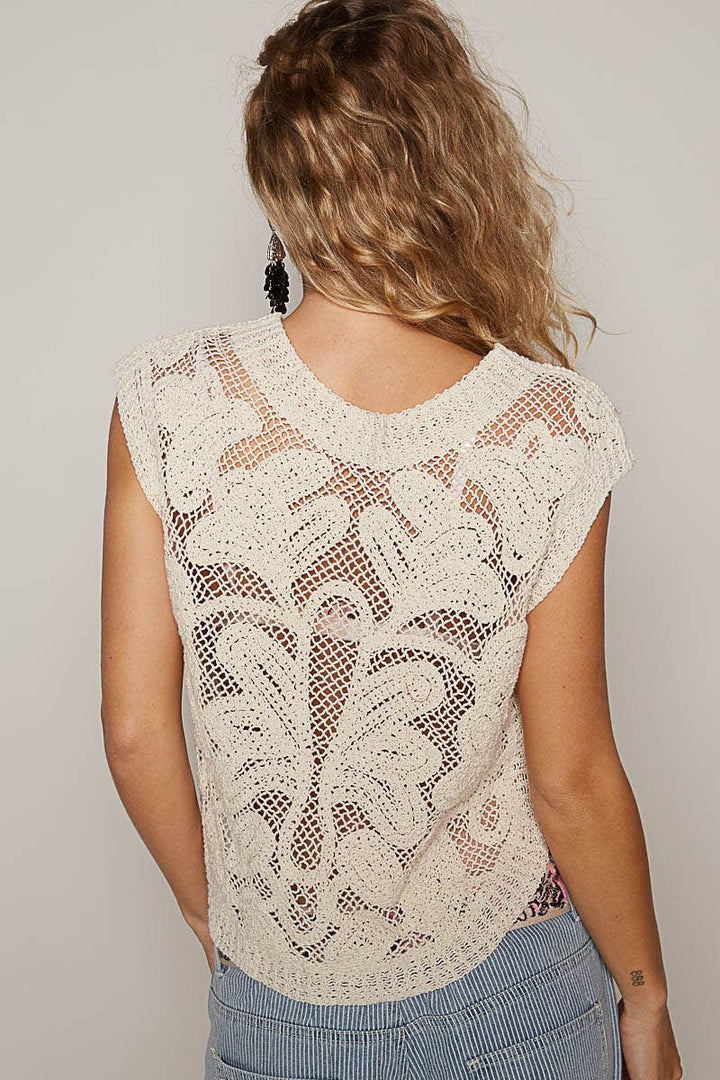 Round neck sleeveless solid crochet top