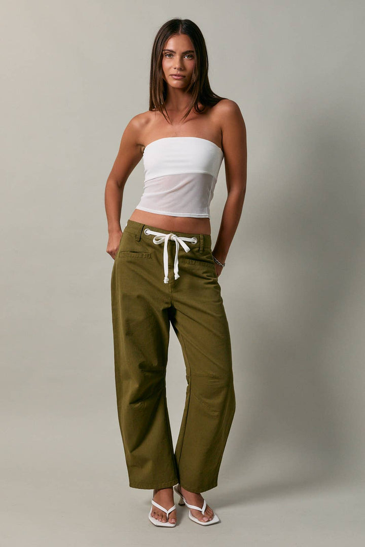 EYELET DETAIL BARREL JEANS