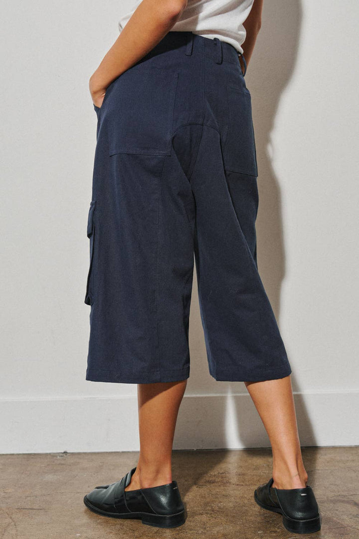 WOVEN BERMUDA CARGO SHORTS