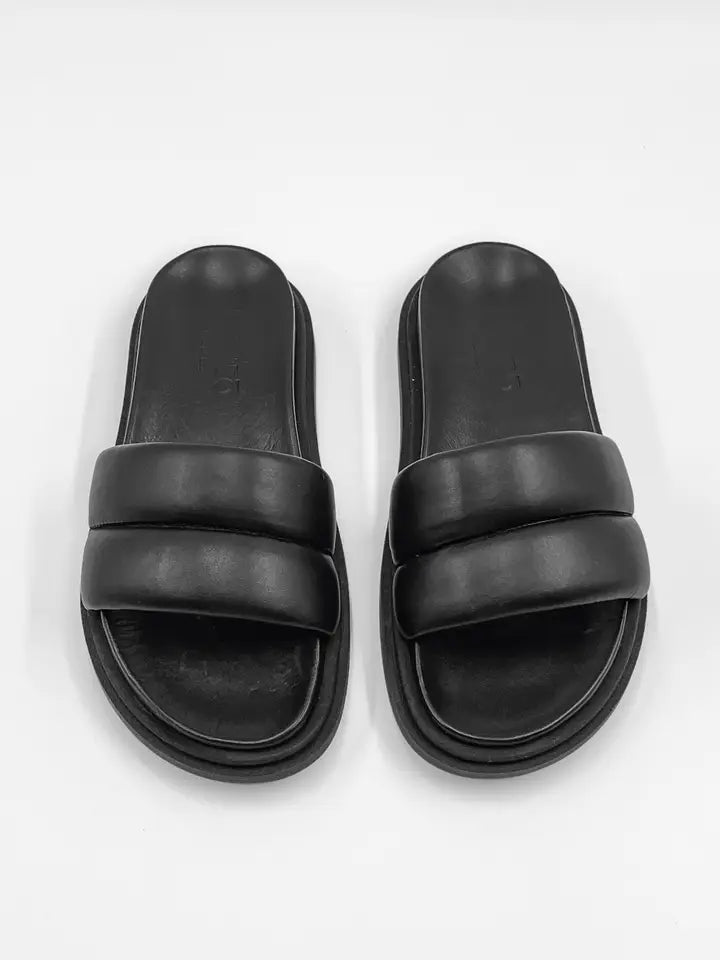 Maneo Slide Sandals