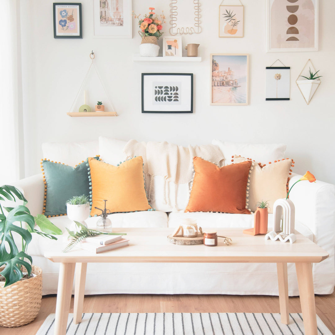 Colibri Pillow