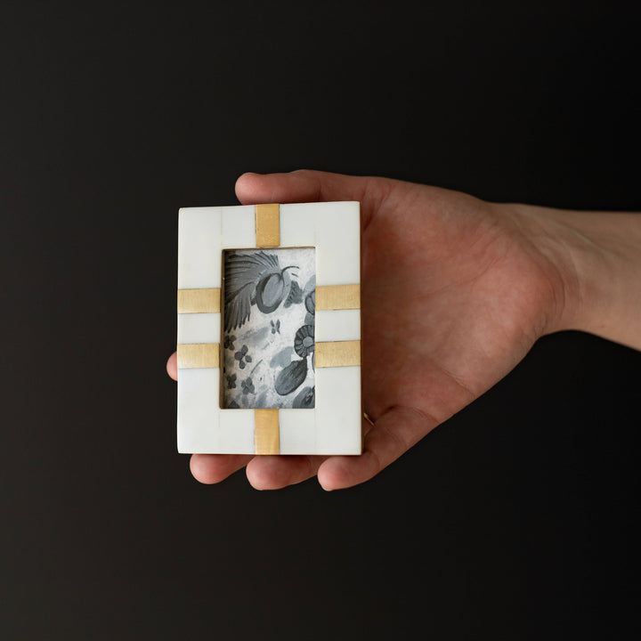 Arabella Magnetic Mini Picture Frame