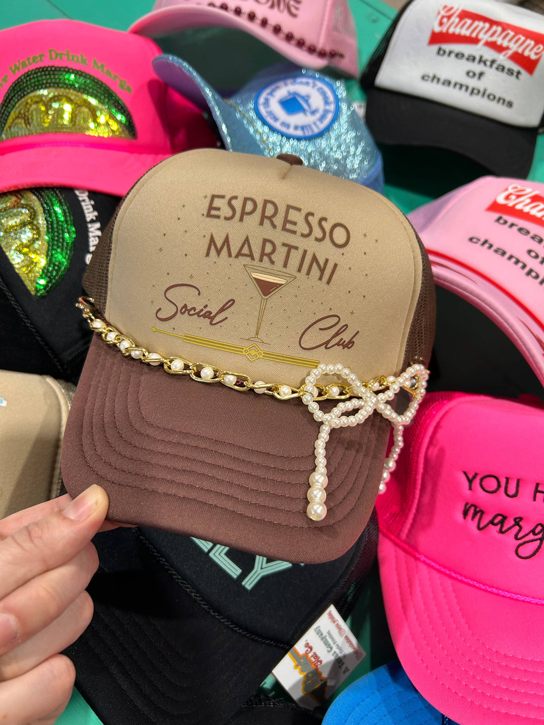 Pearl Bow Trucker Chain