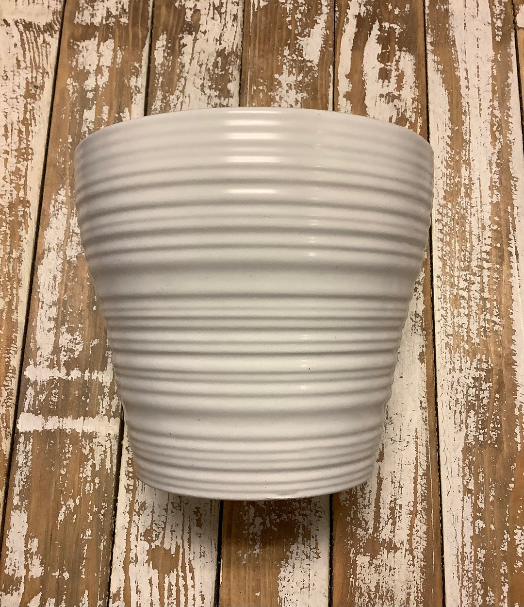 Small plant pots
