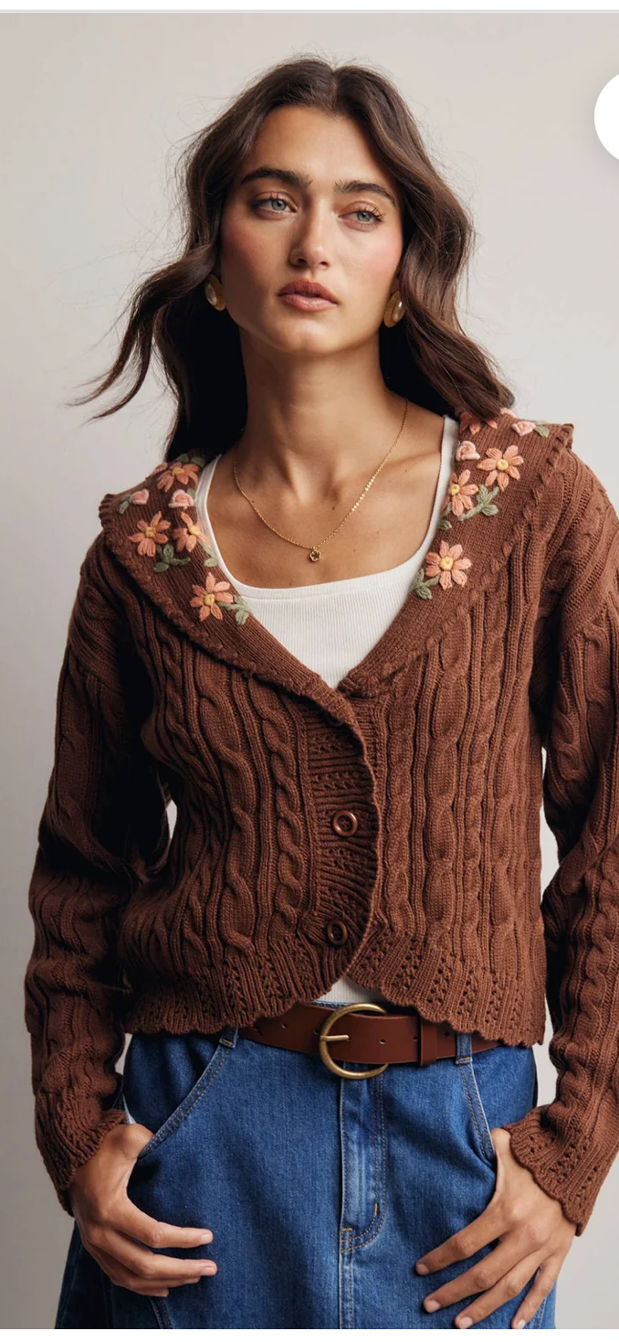 Embroidered Collar Cardigan