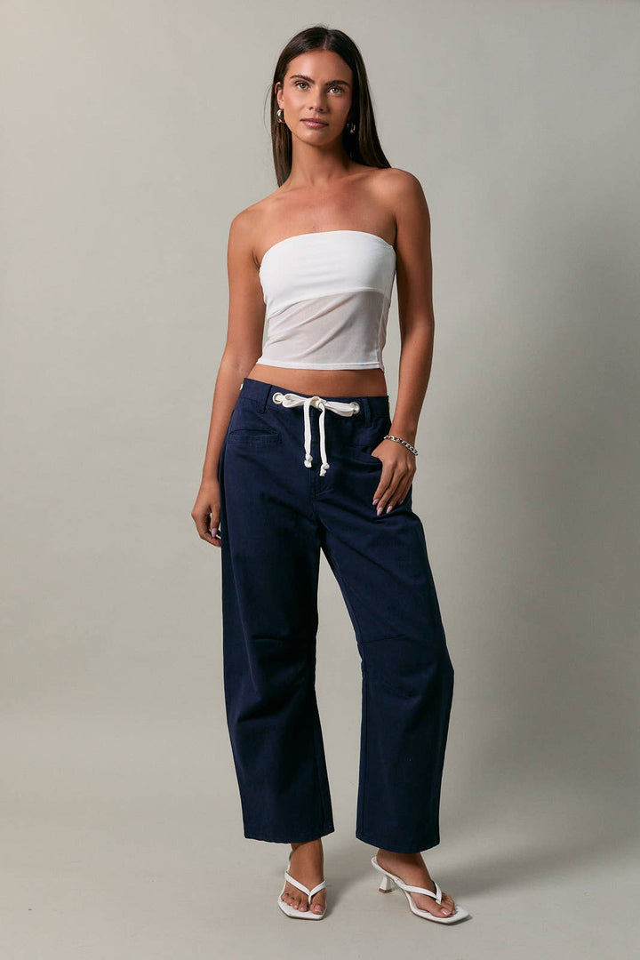 EYELET DETAIL BARREL JEANS