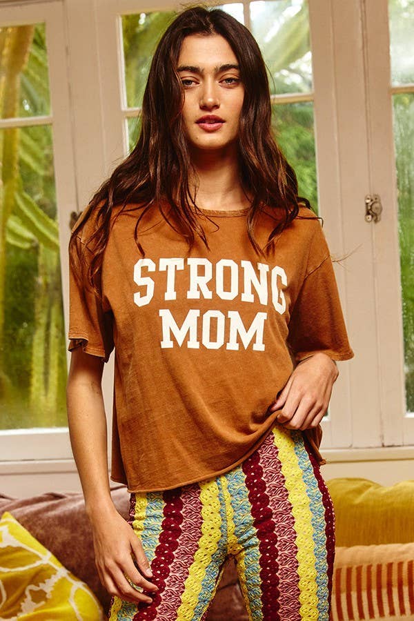 'STRONG MOM' T Shirt