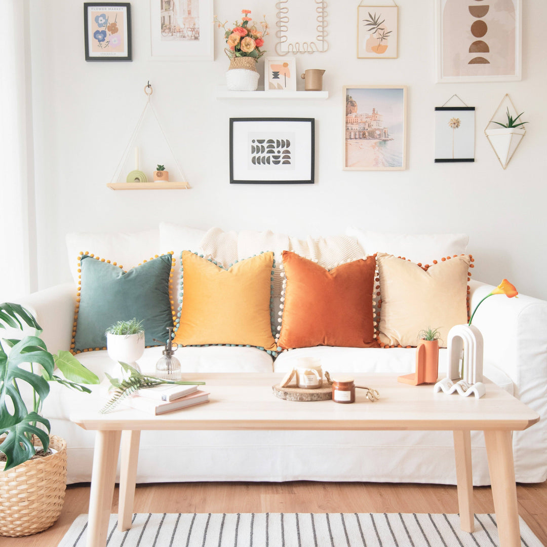 Colibri Pillow