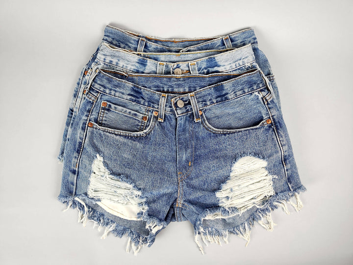Low-Rise Levi Denim Shorts