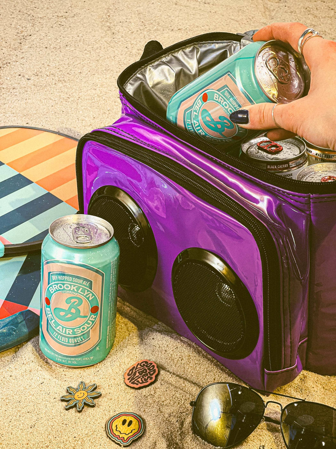 FI-HI Cooler Bag w/ Bluetooth Speakers | Patent Pur