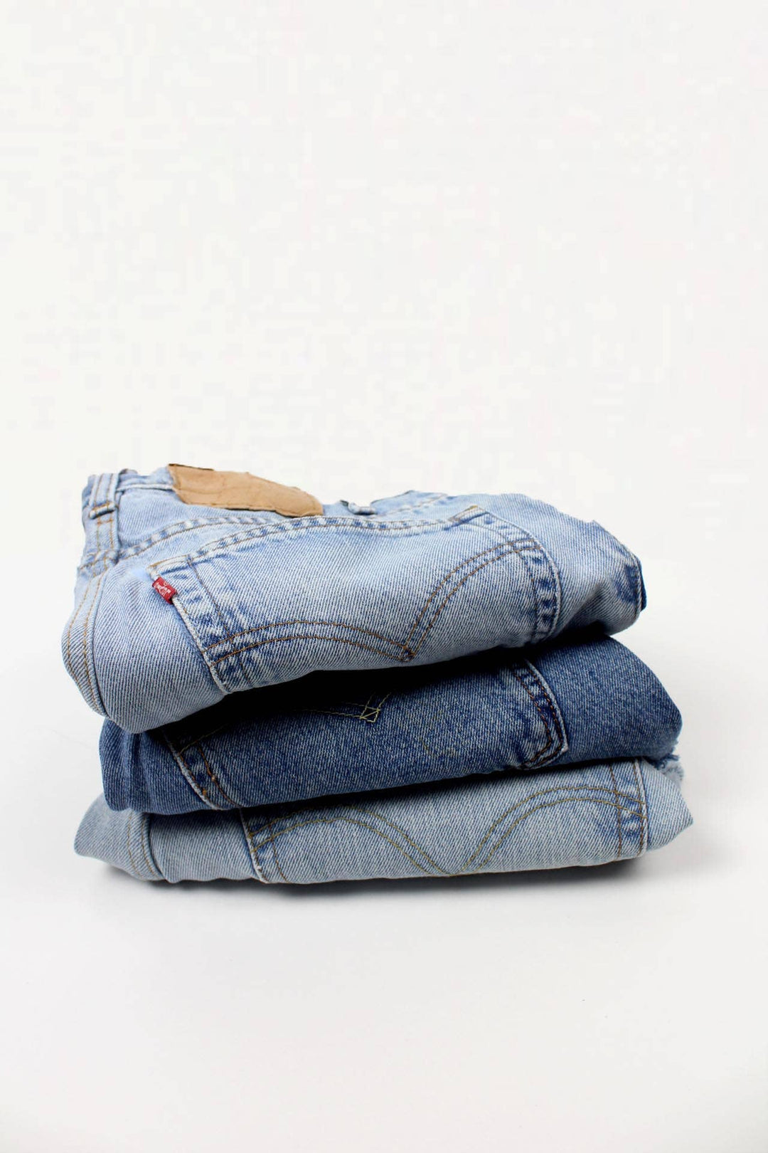 Low-Rise Levi Denim Shorts