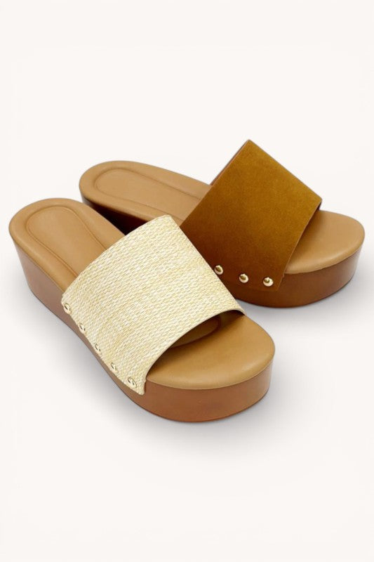 Retro Clog-inspired Studded Chunky Slide