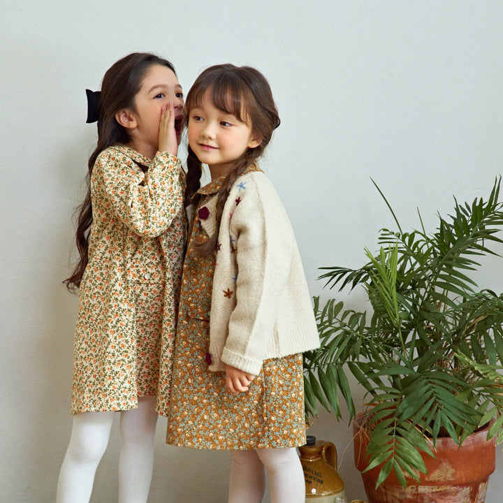 Floras Embroidery Knit Cardigan
