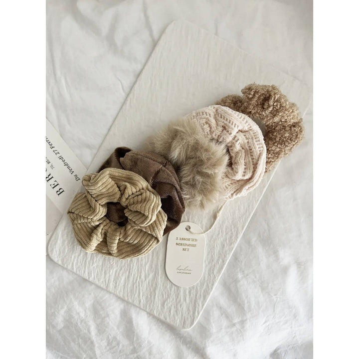 VELVET SOFT SCRUNCHIES SET