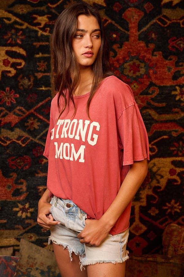 'STRONG MOM' T Shirt