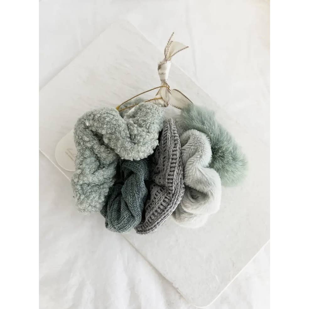 VELVET SOFT SCRUNCHIES SET