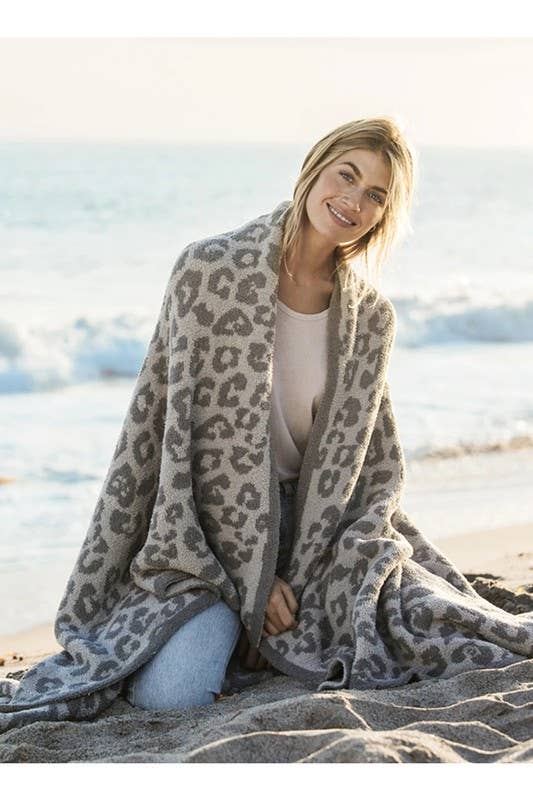 LEOPARD FLEECE BLANKET