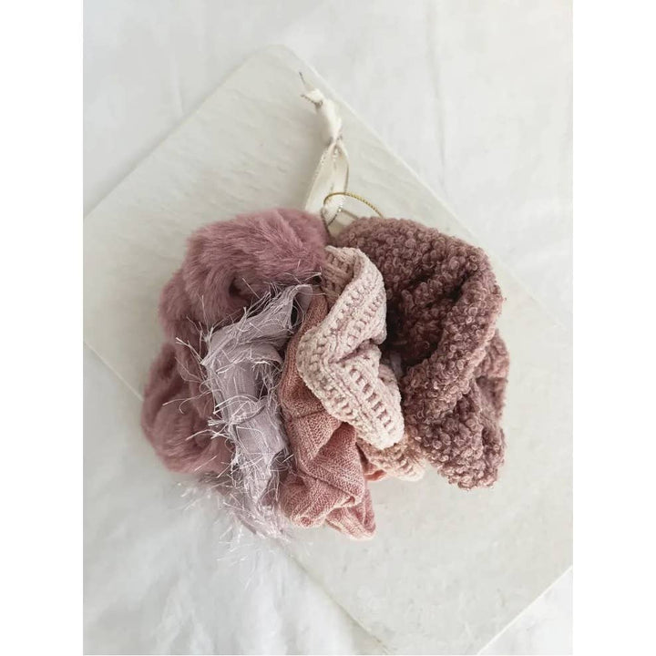 VELVET SOFT SCRUNCHIES SET