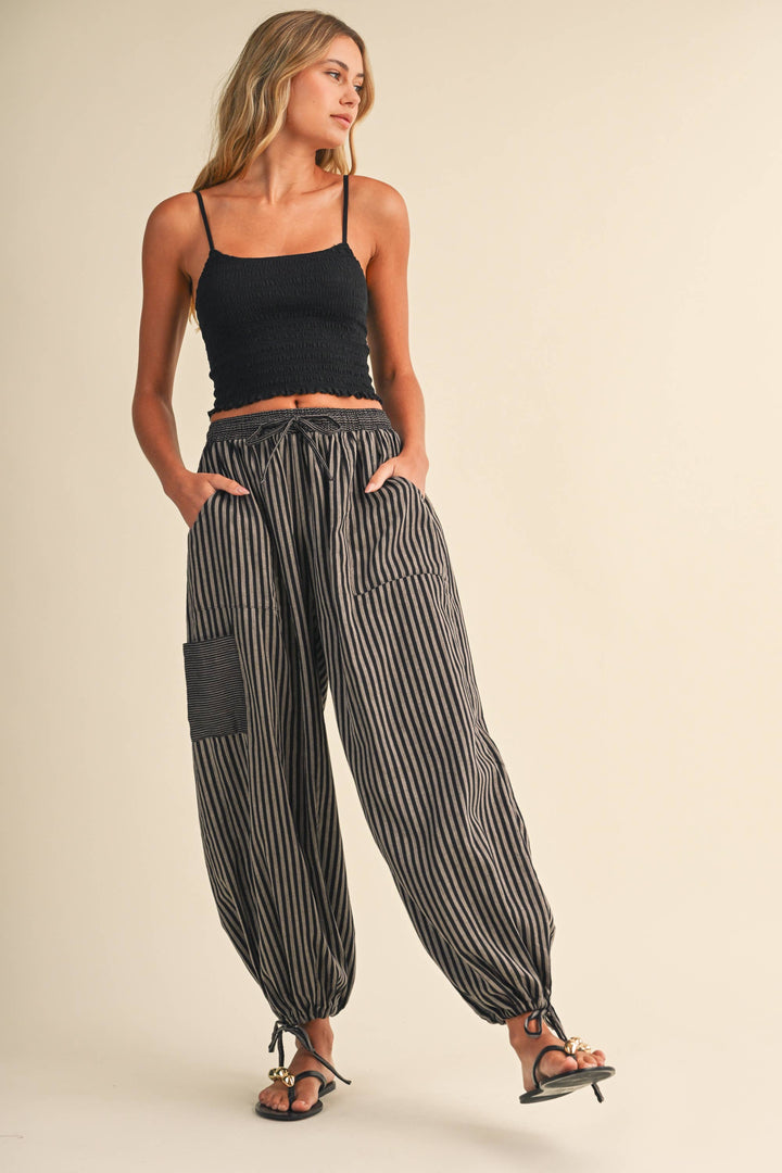 STRIPED DOUBLE GAUZE BALLOON PANTS