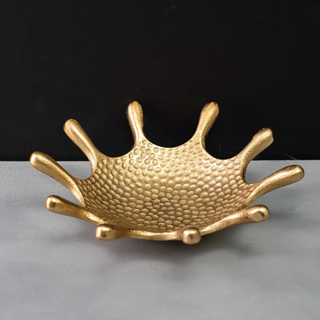 Gold Aluminum Round Hammered Splash Dish